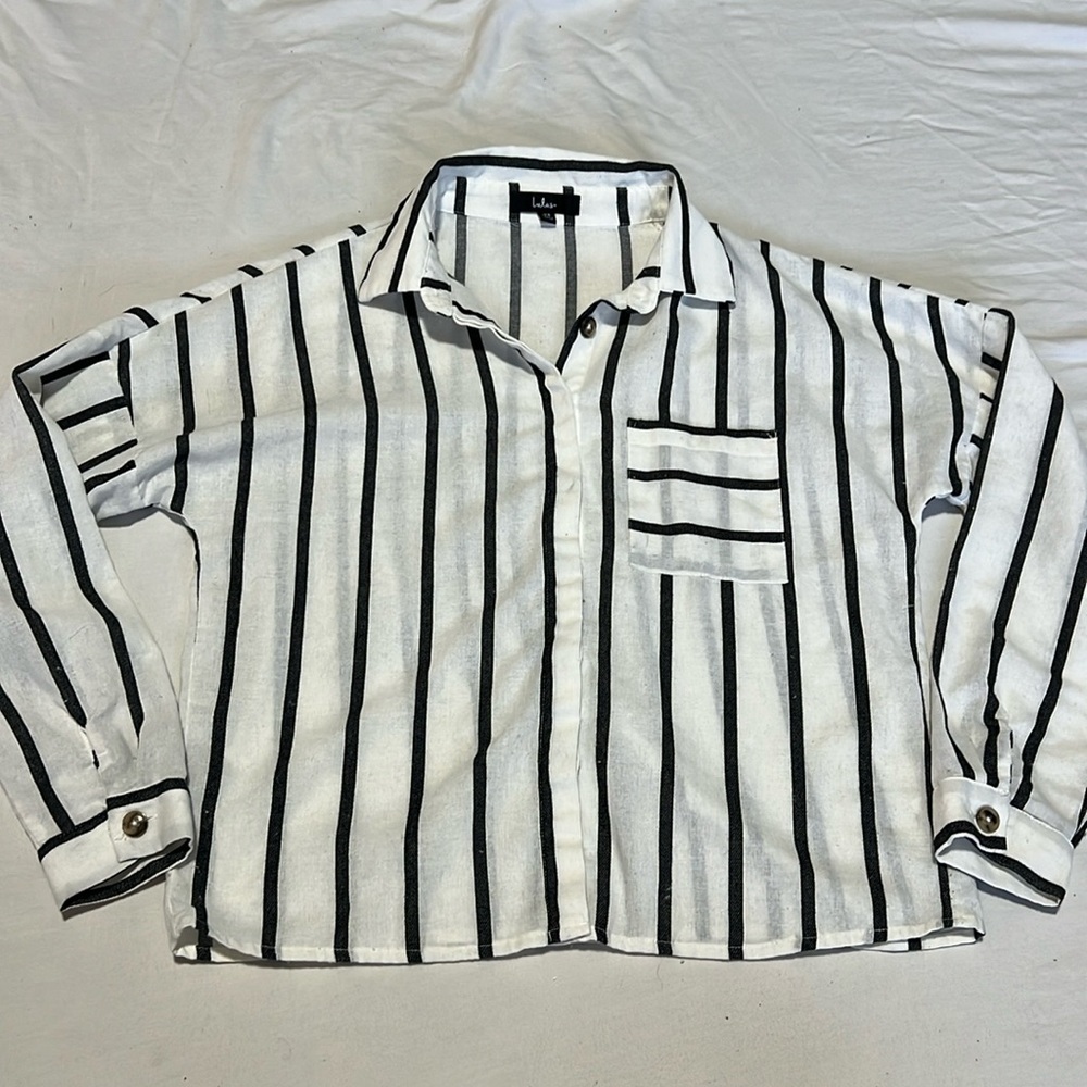 LuLu’s Black & White Cotton Striped Button Up XS EUC - Picture 1 of 5